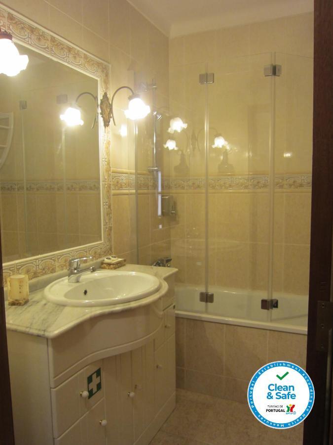 Cezimbra Guest House เซซิมบรา ภายนอก รูปภาพ